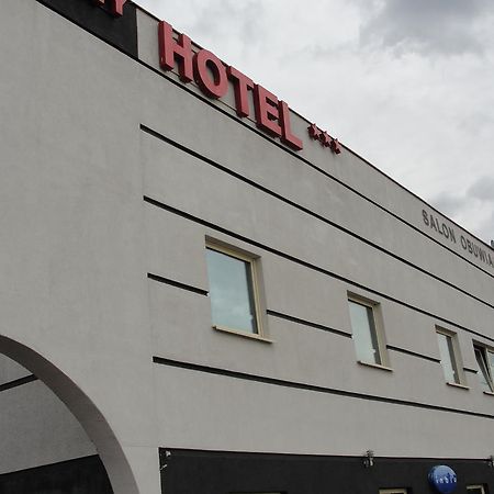 Hotel Sunny Poznan Exterior foto