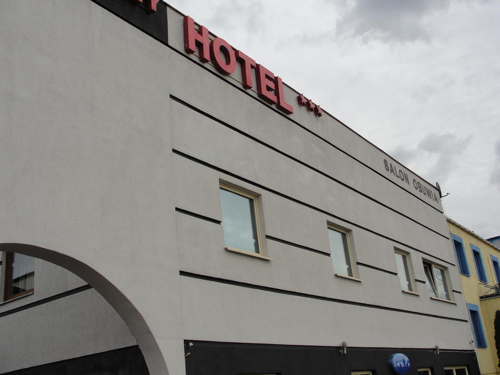 Hotel Sunny Poznan Exterior foto