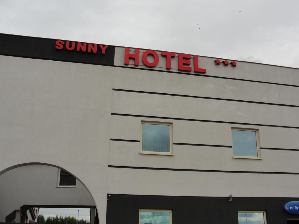 Hotel Sunny Poznan Exterior foto